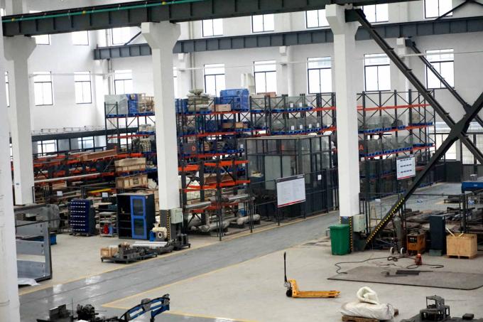 JIANGSU LAIYI PACKING MACHINERY CO.,LTD. ligne de production en usine 1