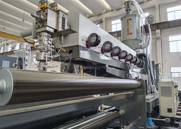 Capacité 200 - 400 kg/h Machine de stratification par revêtement par extrusion Max. Vitesse de revêtement 200 M/min