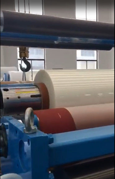 Machine à laminer par extrusion de film de stratification pour film de stratification de protection en blanc et bleu