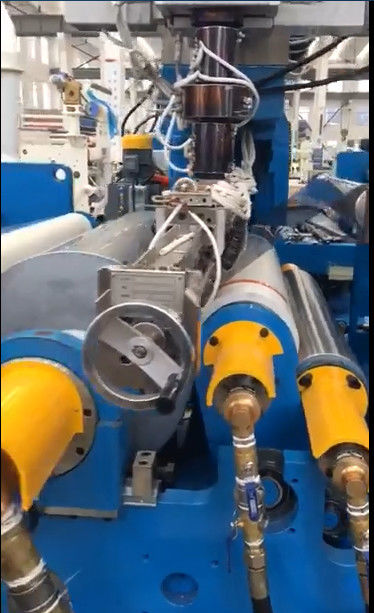 Machine à laminer par extrusion de film de stratification pour film de stratification de protection en blanc et bleu